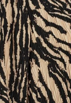 Moves Lavisa - Jurk - Beige/ Black -Moves Winkel 150f05608d1c4a4084fb893f6a59f1b9