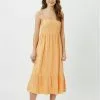 Moves Mesti - Jurk - Apricot Ice -Moves Winkel 2a49cfc501a94c5087950d3f3ffed52c