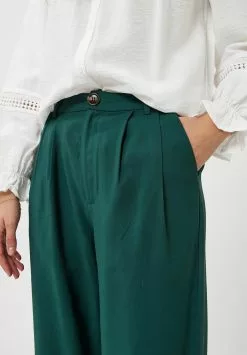 Moves Nimma - Chino - Forest Blome -Moves Winkel 2d19cd68de874aee9e9567df270a9f52