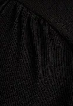 Moves Masia - T-Shirt Basic - Black -Moves Winkel 416dbf970f4a4348be2e4e4633adb7a2