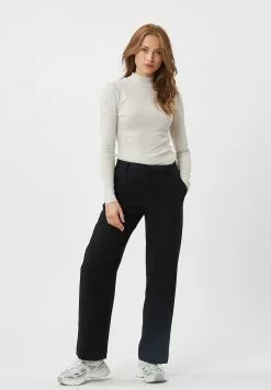 Moves Fienna - Longsleeve - Sahara