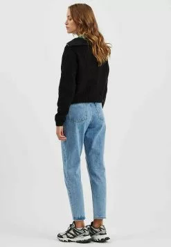 Moves Trui - Black -Moves Winkel 9c50f96b80e54c9c814c9ba436879e94