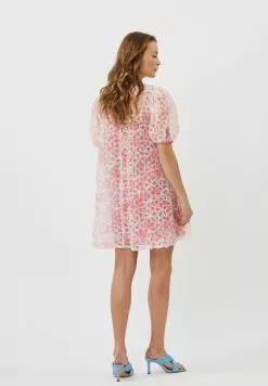 Moves Sikkamo - Jurk - Fuchsia Pink -Moves Winkel a1da5b3e1e1547f3aab6a1c0ec6358f3