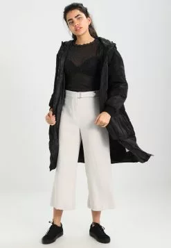 Moves Markhild- Longsleeve - Black -Moves Winkel b3b30c6cc642421b92dceeb5ca3d6355