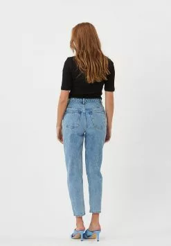 Moves Luvie - T-Shirt Basic - Black -Moves Winkel c5df8a9861d3492a888ff7bd3519ef4a