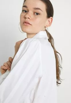 Moves Mellie - Blouse - White -Moves Winkel cadb8e4ebce74a328d83a7c93359d410