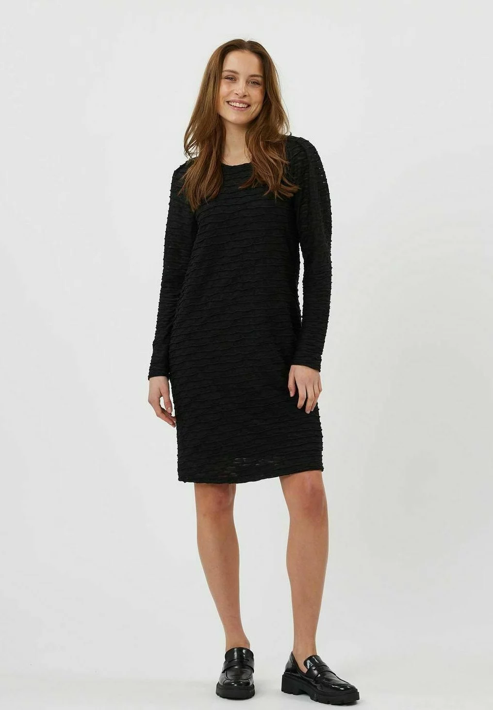 Moves Maddy 2856 - Jurk - Black 4 Moves Maddy 2856 - Jurk - Black - Afbeelding 2