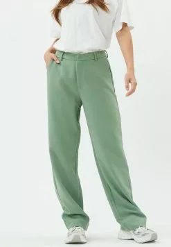 Moves Hamasti - Broek - Green Bay